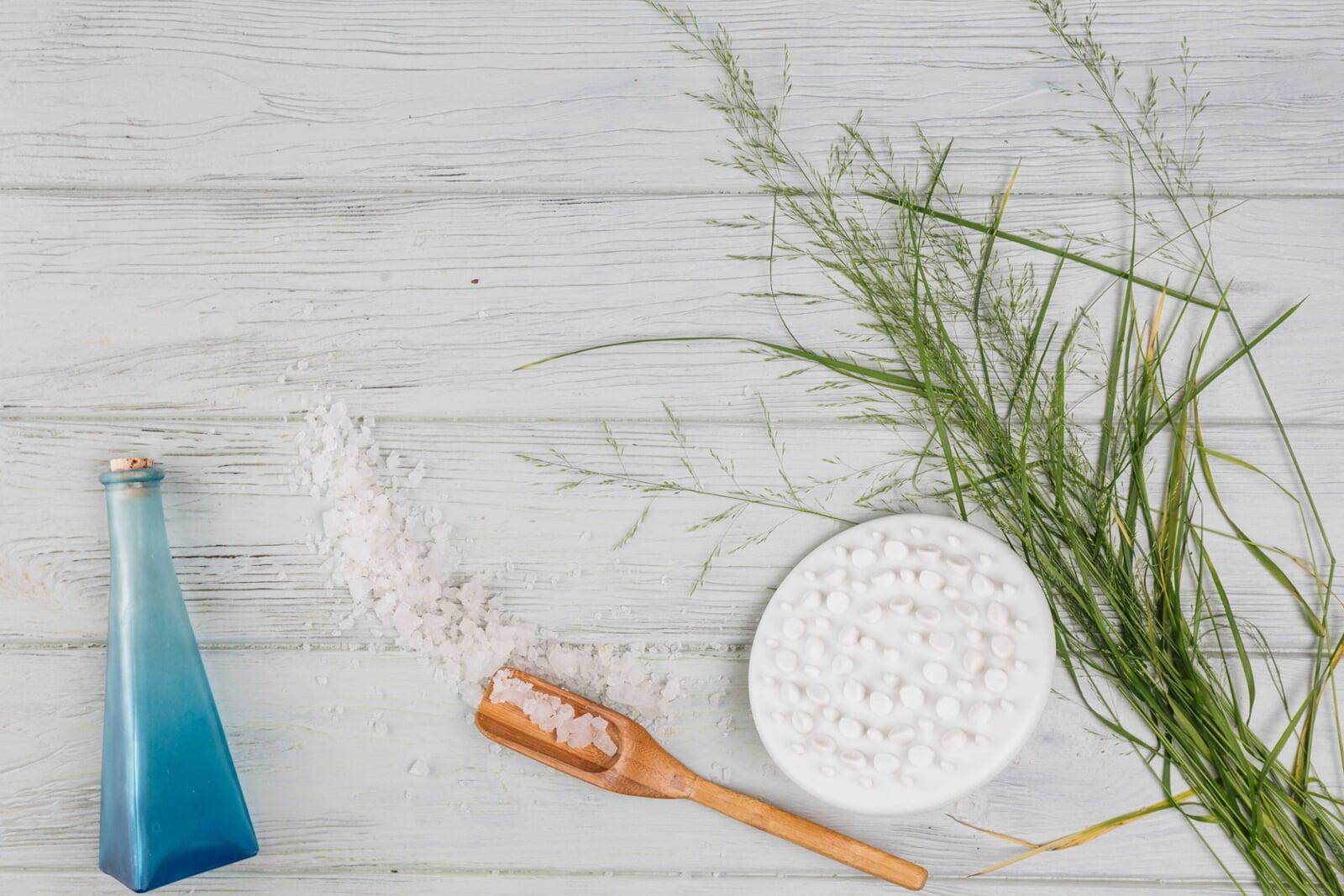 Top 5 Reasons Families Choose Ayurvedic Tooth Powder Over Modern Brands